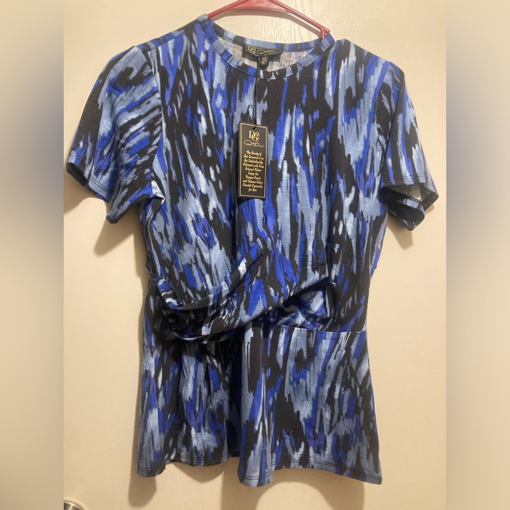 DG2 by Diane Gilman Blue and Black Patterned Top
